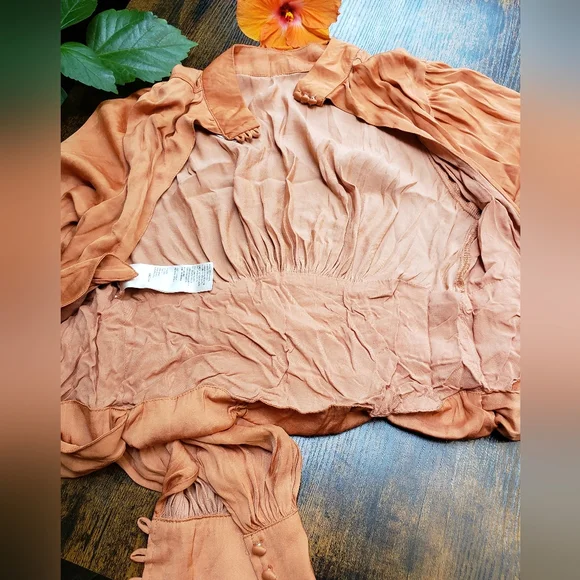 XS Free People Piper Backless Crop, Long Sleeve in Mango/ Dusty Orange - Picture 10 of 16